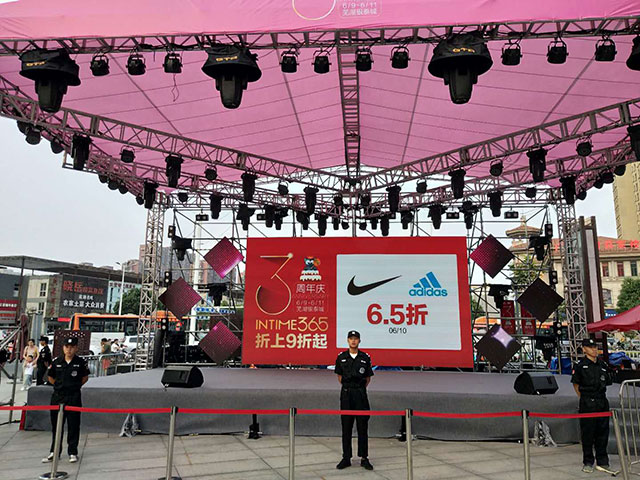 �R�r(sh��)����